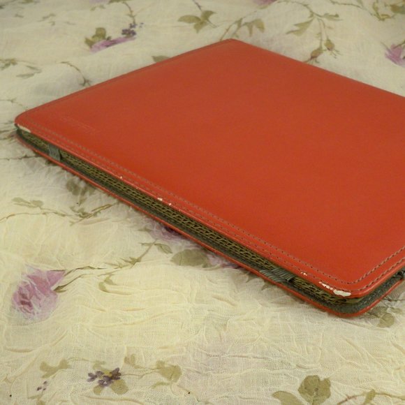 Nextbook Premium 8HD 2.81GB, *Wi-Fi, 8x6"in - *Padded Cover Red - Picture 8 of 8